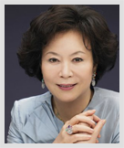 신영자/ 롯데장학재단 이사장